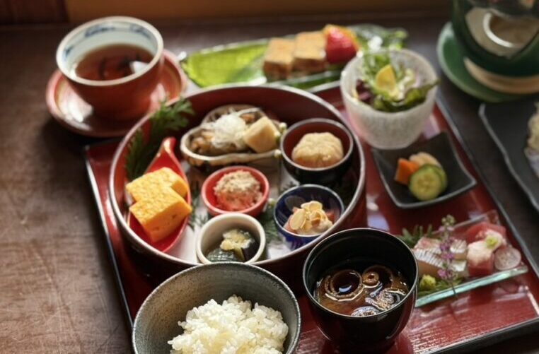 【平日限定ランチ】鯛しゃぶと八寸御膳￥3,500